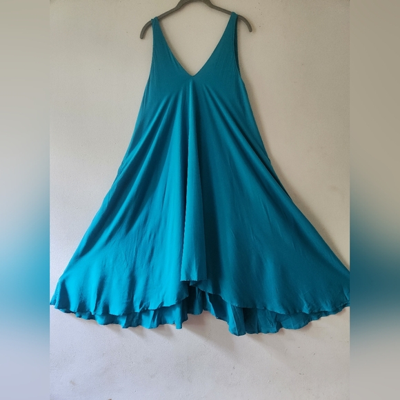 House of Raiment Dress - Picture 2 of 10